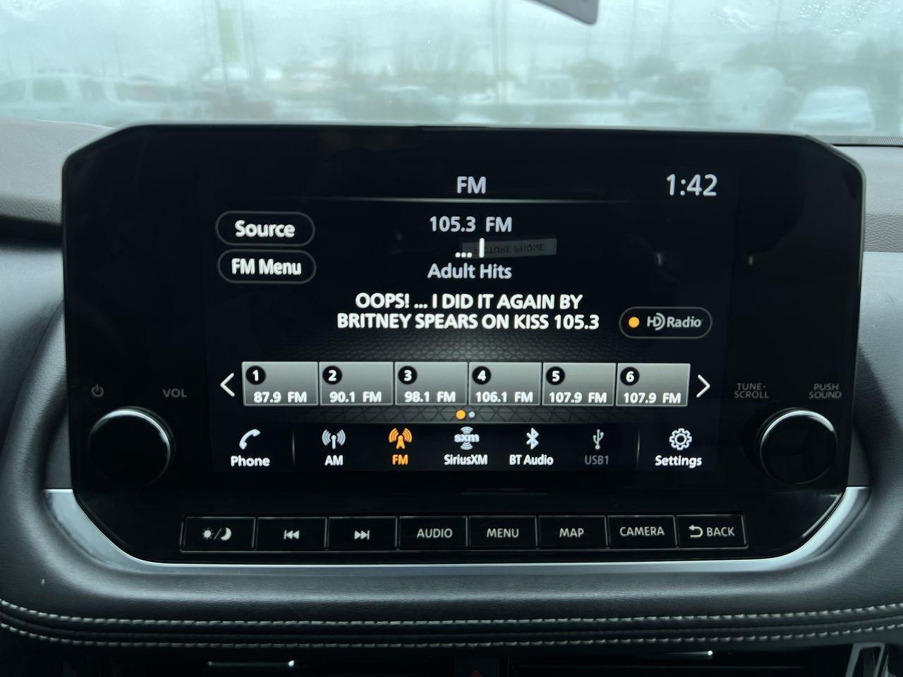 2021 Nissan Rogue Platinum AWD, MOONROOF, HEATED LEATHER SEATS, POWER LIFTGATE, REMOTE START, CRUISE CONTROL!! Photo