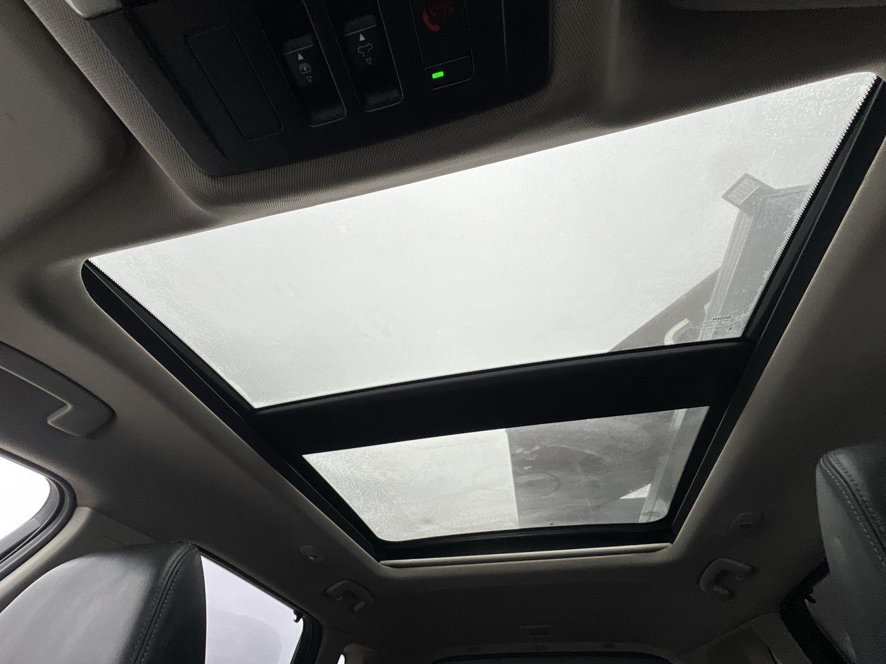 2021 Nissan Rogue Platinum AWD, MOONROOF, HEATED LEATHER SEATS, POWER LIFTGATE, REMOTE START, CRUISE CONTROL!! Photo