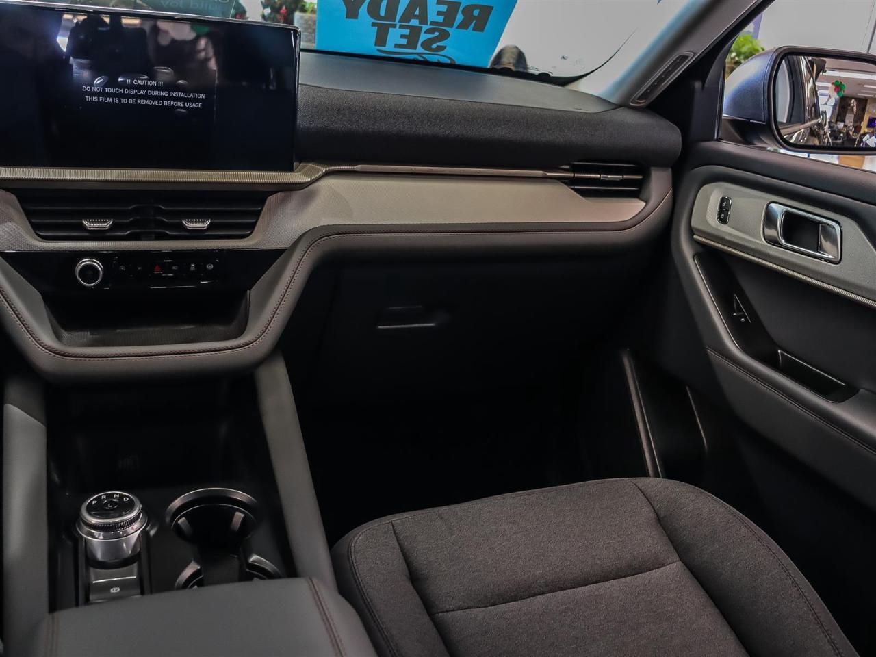 2026 Ford Explorer Active Photo