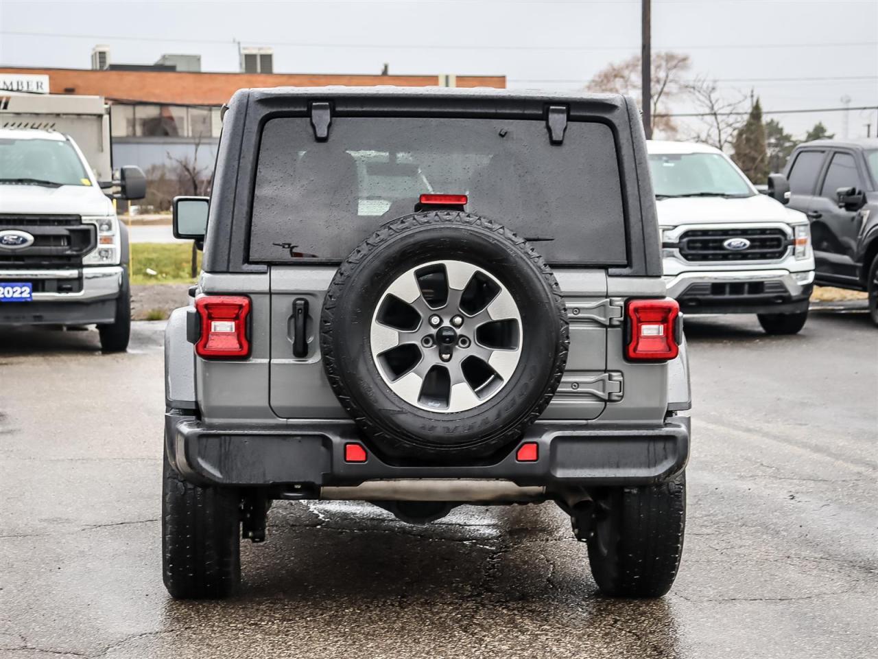 2022 Jeep Wrangler Unlimited Sahara | Navigation | Leather | Garage Door opener | Photo