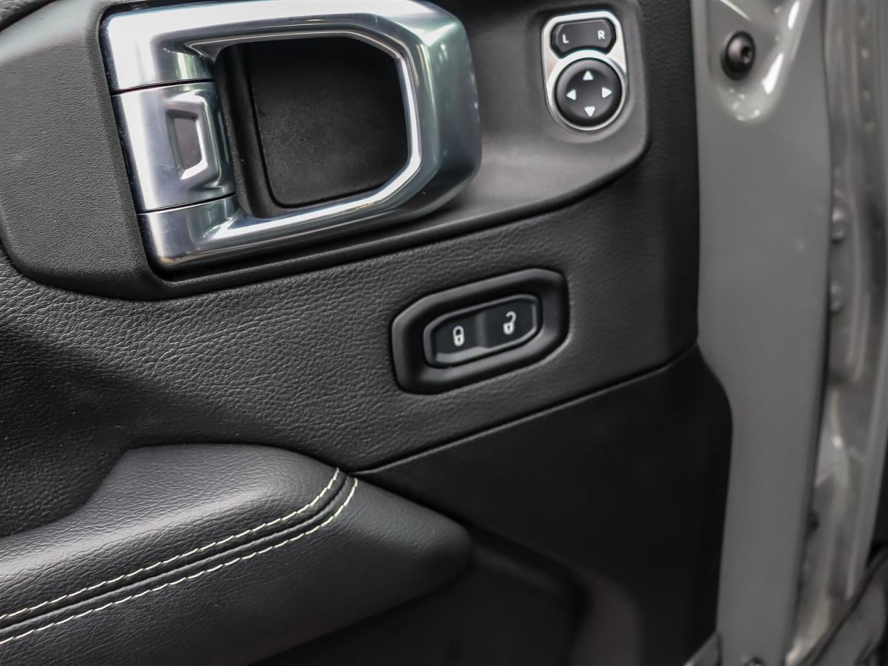 2022 Jeep Wrangler Unlimited Sahara | Navigation | Leather | Garage Door opener | Photo