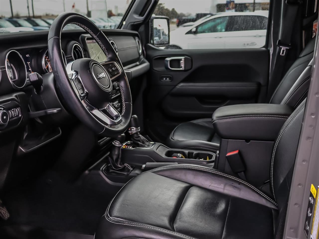 2022 Jeep Wrangler Unlimited Sahara | Navigation | Leather | Garage Door opener | Photo