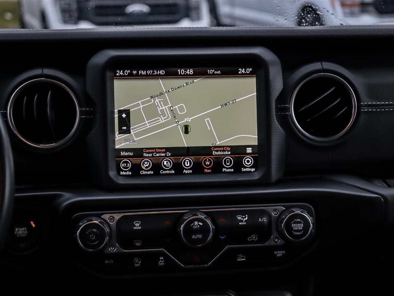 2022 Jeep Wrangler Unlimited Sahara | Navigation | Leather | Garage Door opener | Photo