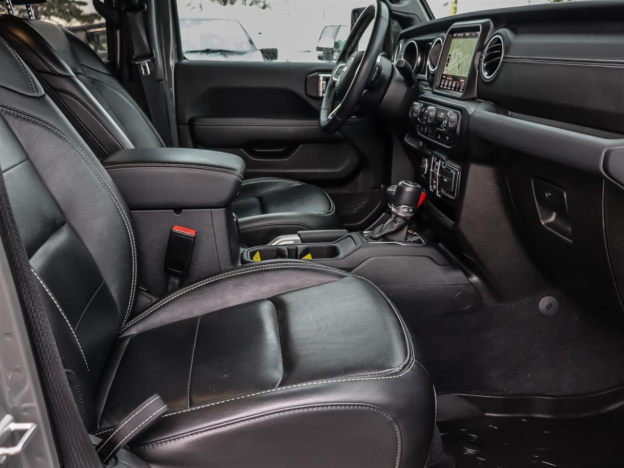 2022 Jeep Wrangler Unlimited Sahara | Navigation | Leather | Garage Door opener | Photo