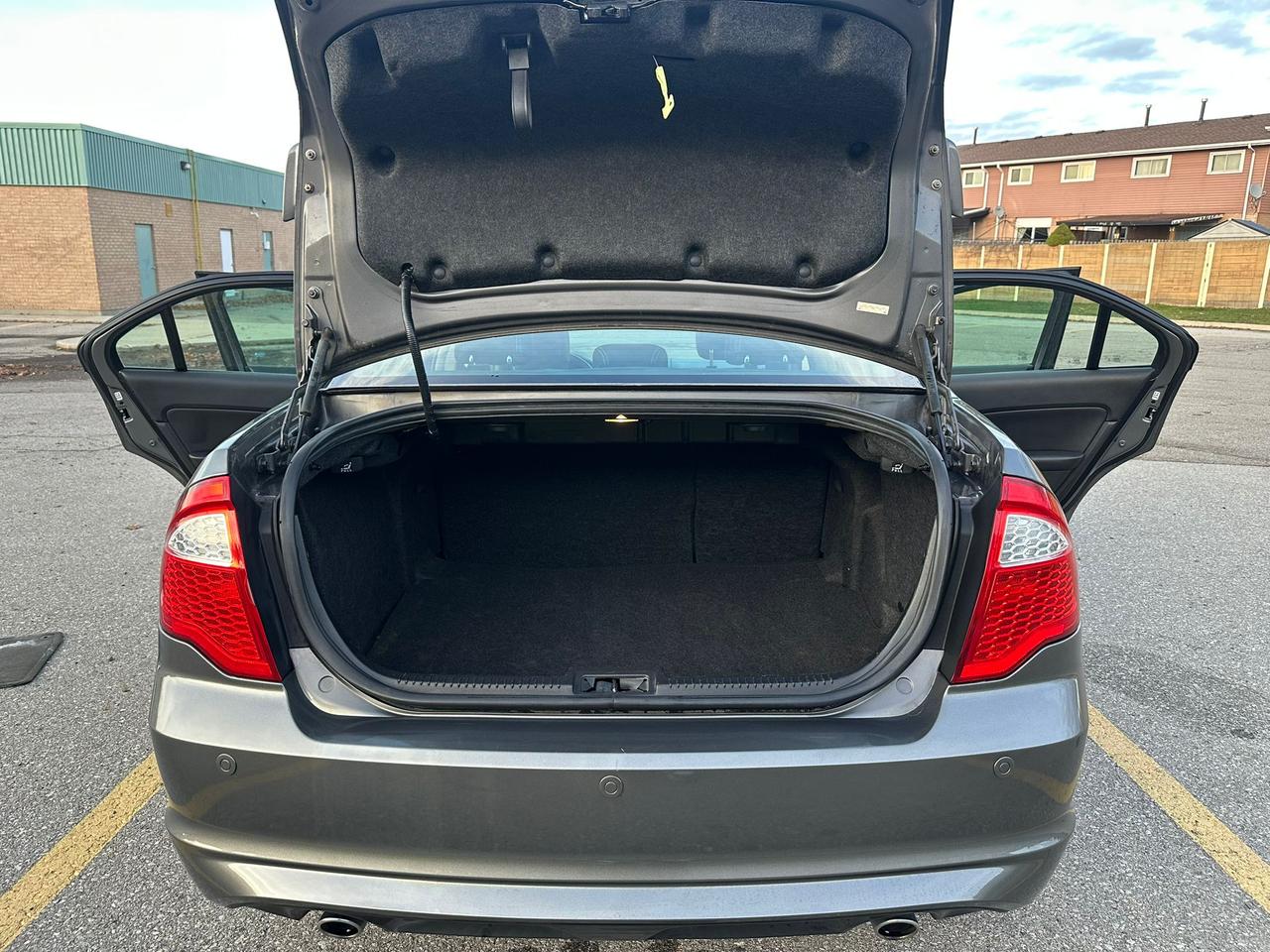 2012 Ford Fusion SEL Photo