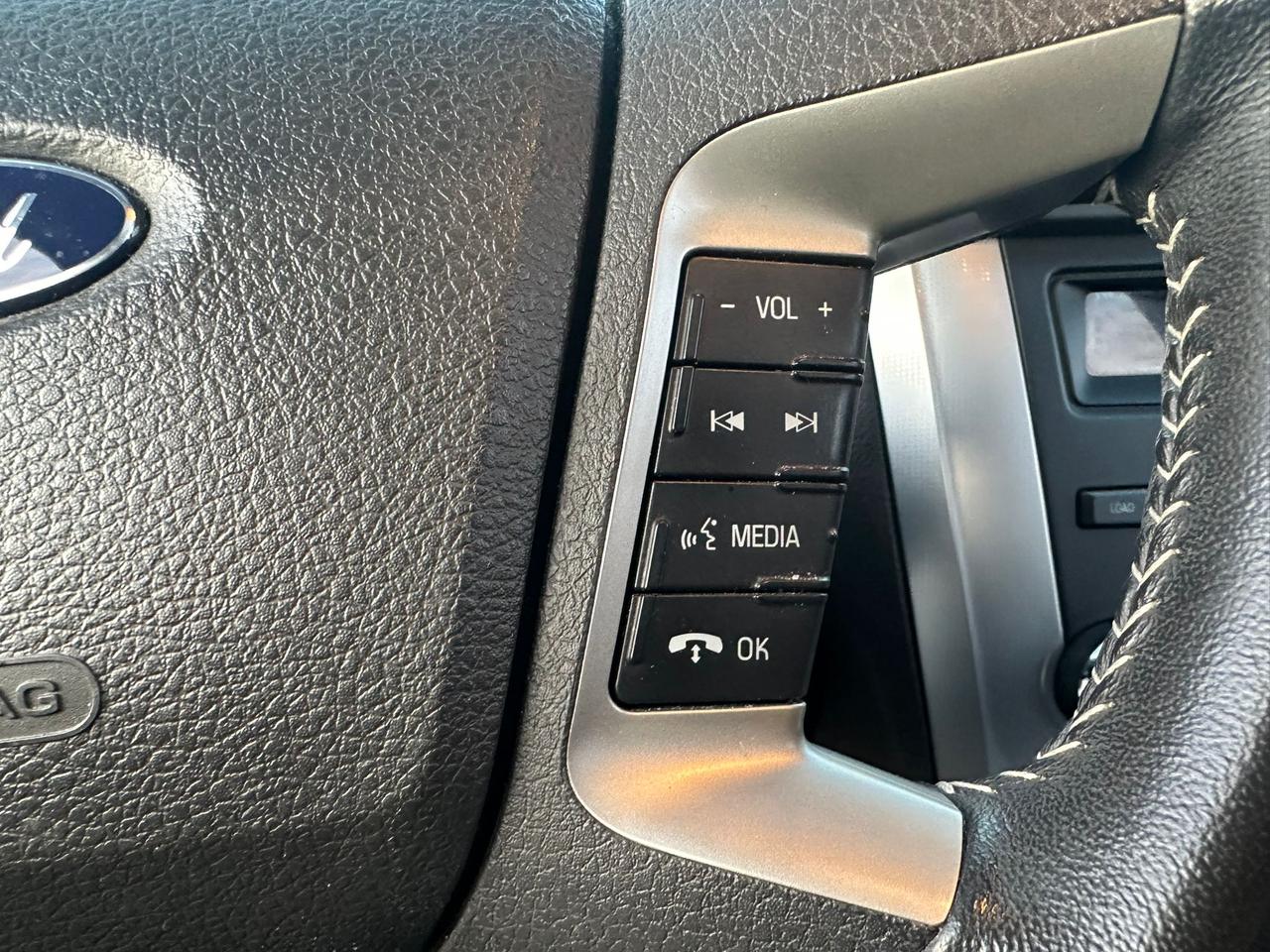 2012 Ford Fusion SEL Photo