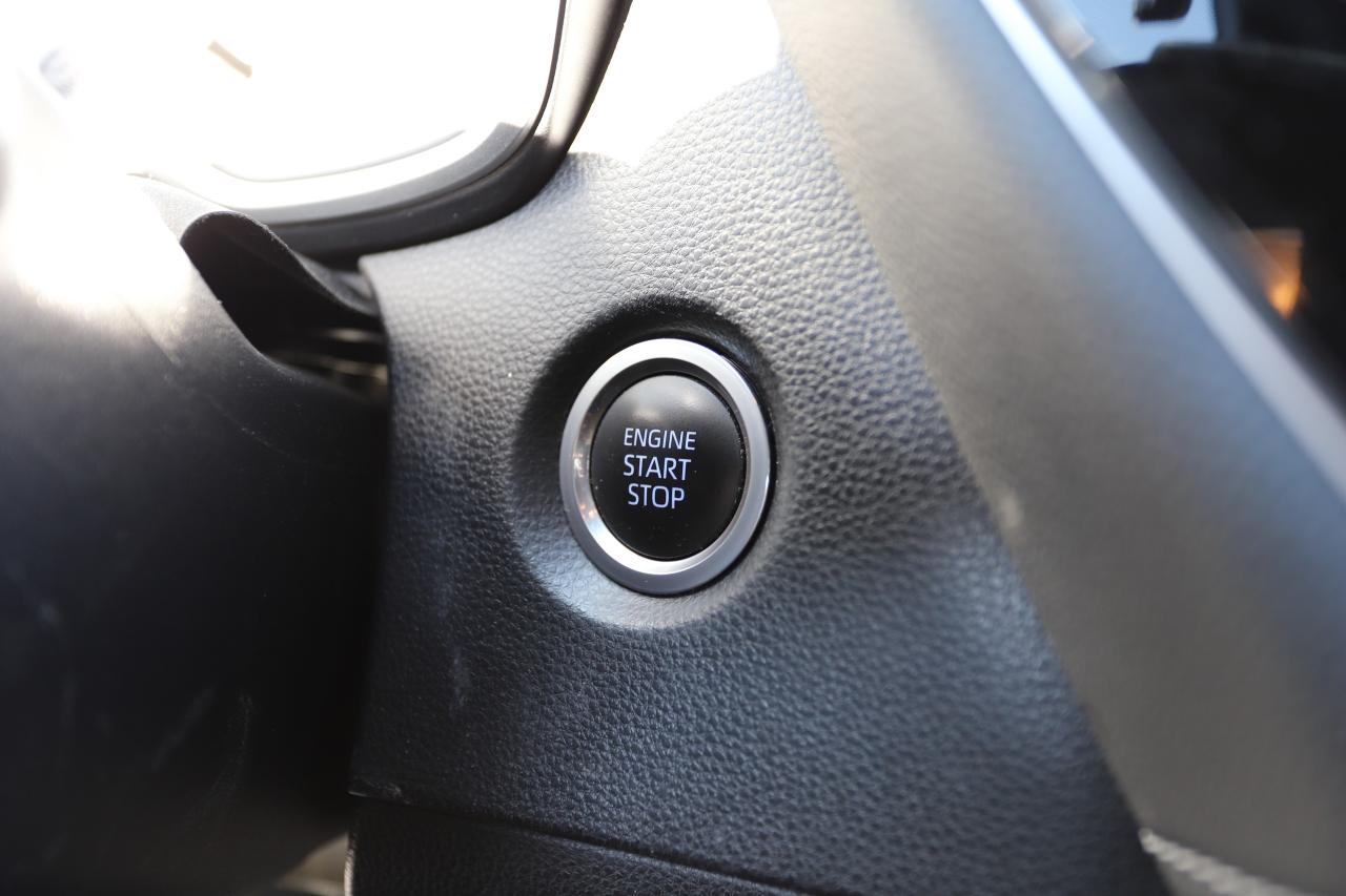 2019 Toyota Corolla Hatchback Base CVT Photo5