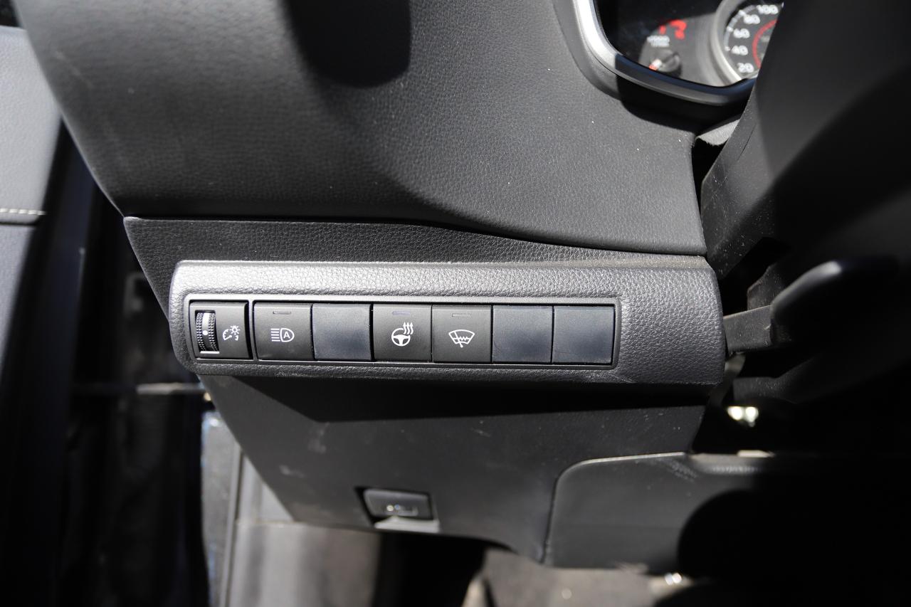 2019 Toyota Corolla Hatchback Base CVT Photo5