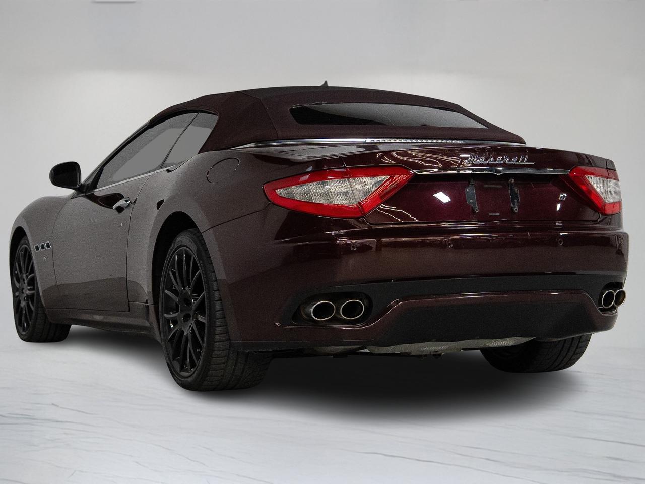 2011 Maserati GranTurismo Convertible CONVERTIBLE | BOSE | NAV | 20 IN Photo4