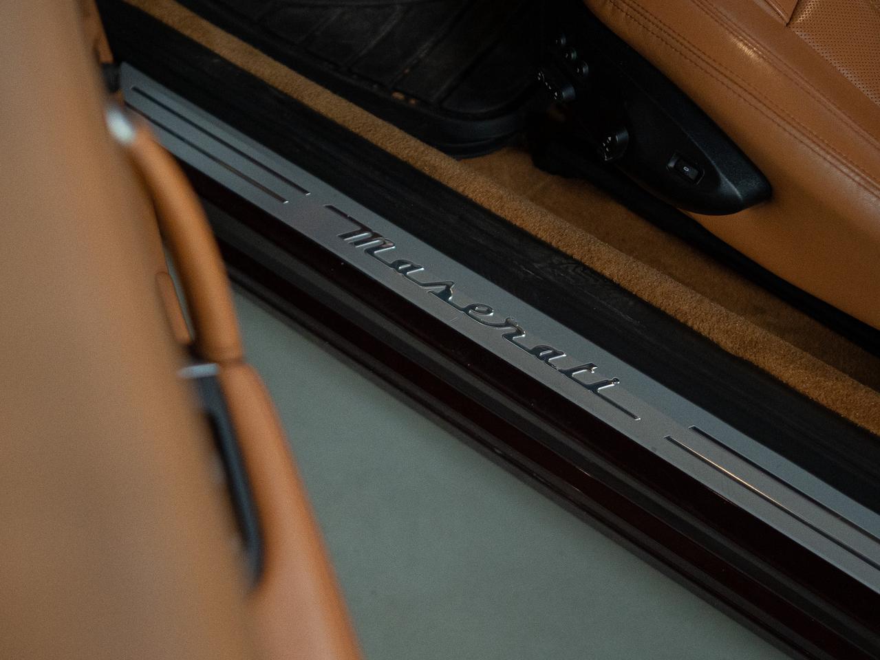 2011 Maserati GranTurismo Convertible CONVERTIBLE | BOSE | NAV | 20 IN Photo