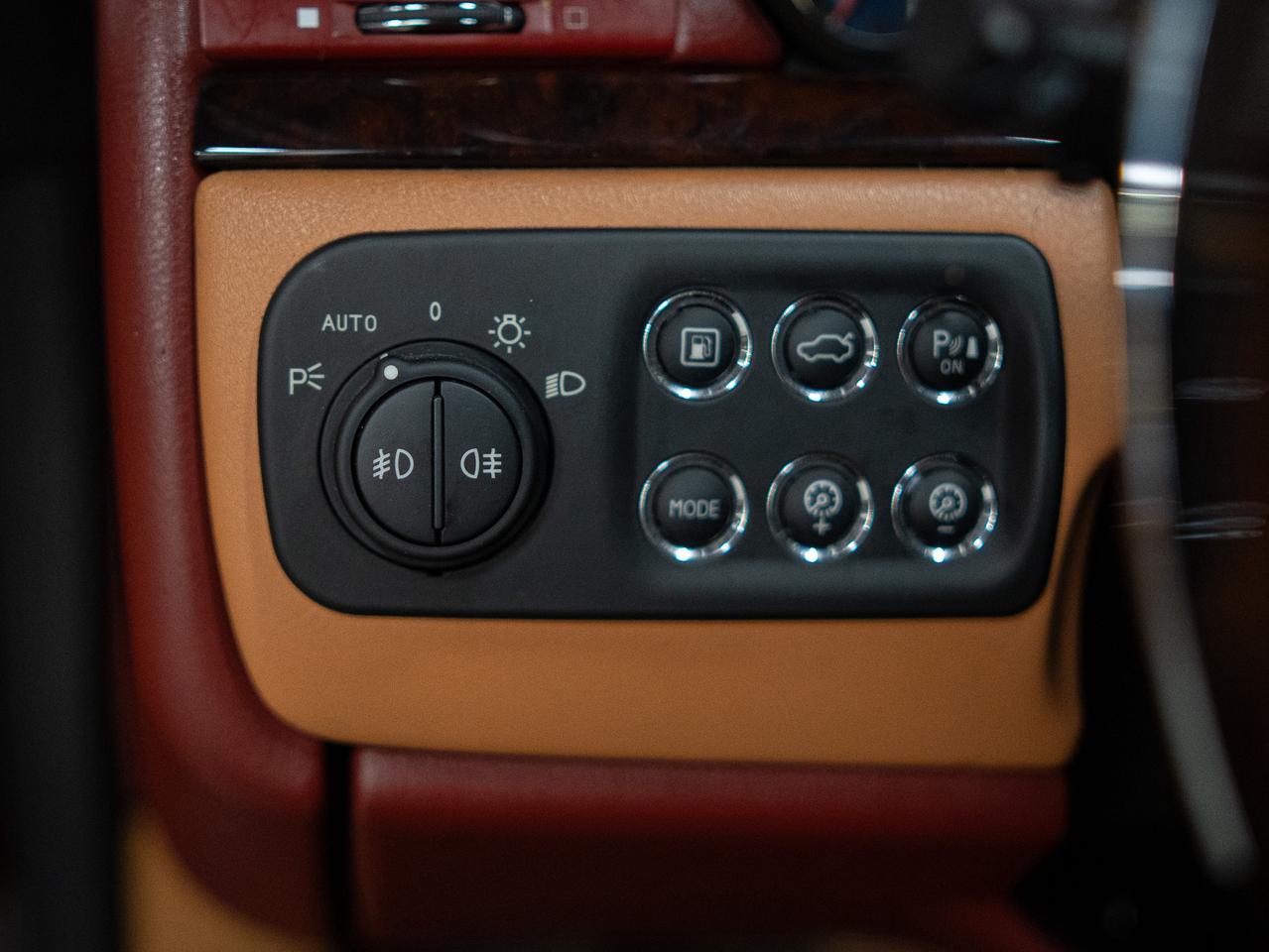 2011 Maserati GranTurismo Convertible CONVERTIBLE | BOSE | NAV | 20 IN Photo