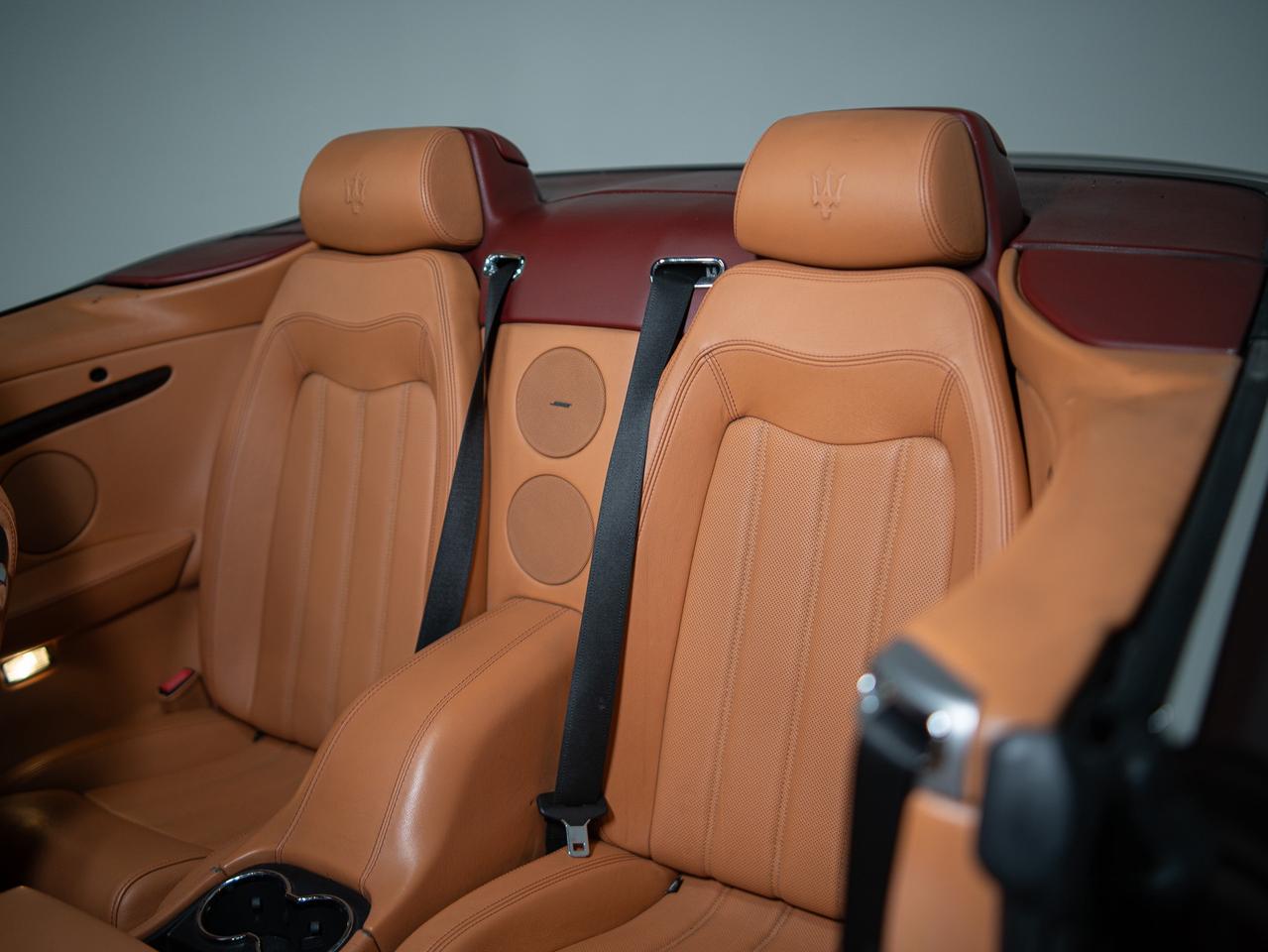 2011 Maserati GranTurismo Convertible CONVERTIBLE | BOSE | NAV | 20 IN Photo