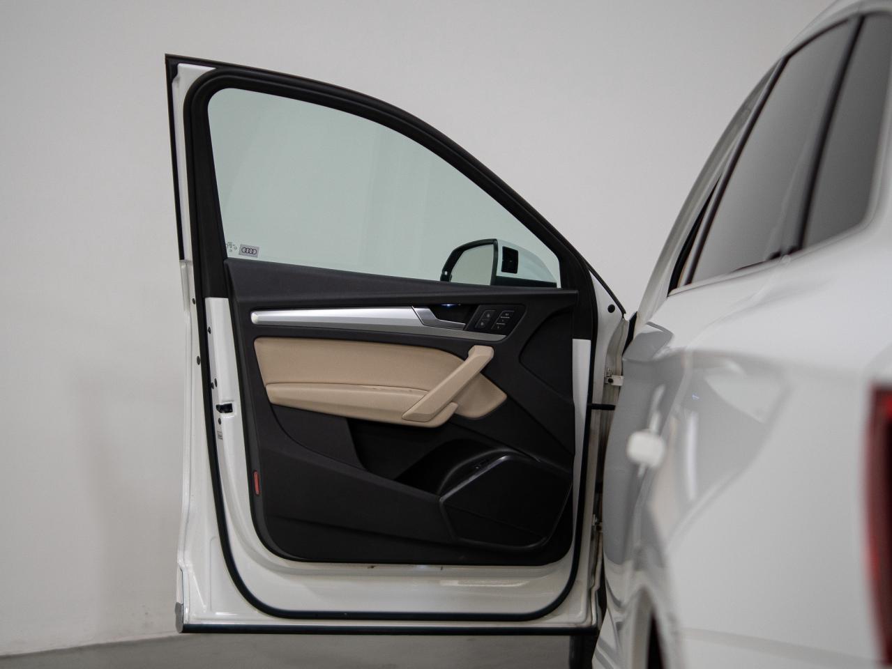 2022 Audi Q5 KOMFORT | CARPLAY | CONVENIENCE PKG | NAV Photo