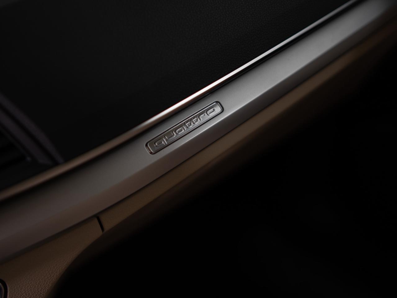 2022 Audi Q5 KOMFORT | CARPLAY | CONVENIENCE PKG | NAV Photo