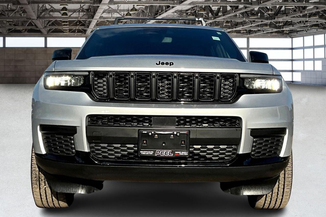 2022 Jeep Grand Cherokee L Altitude | 6Seat | Sunroof | SafetyTech | NAV |4X4 Photo