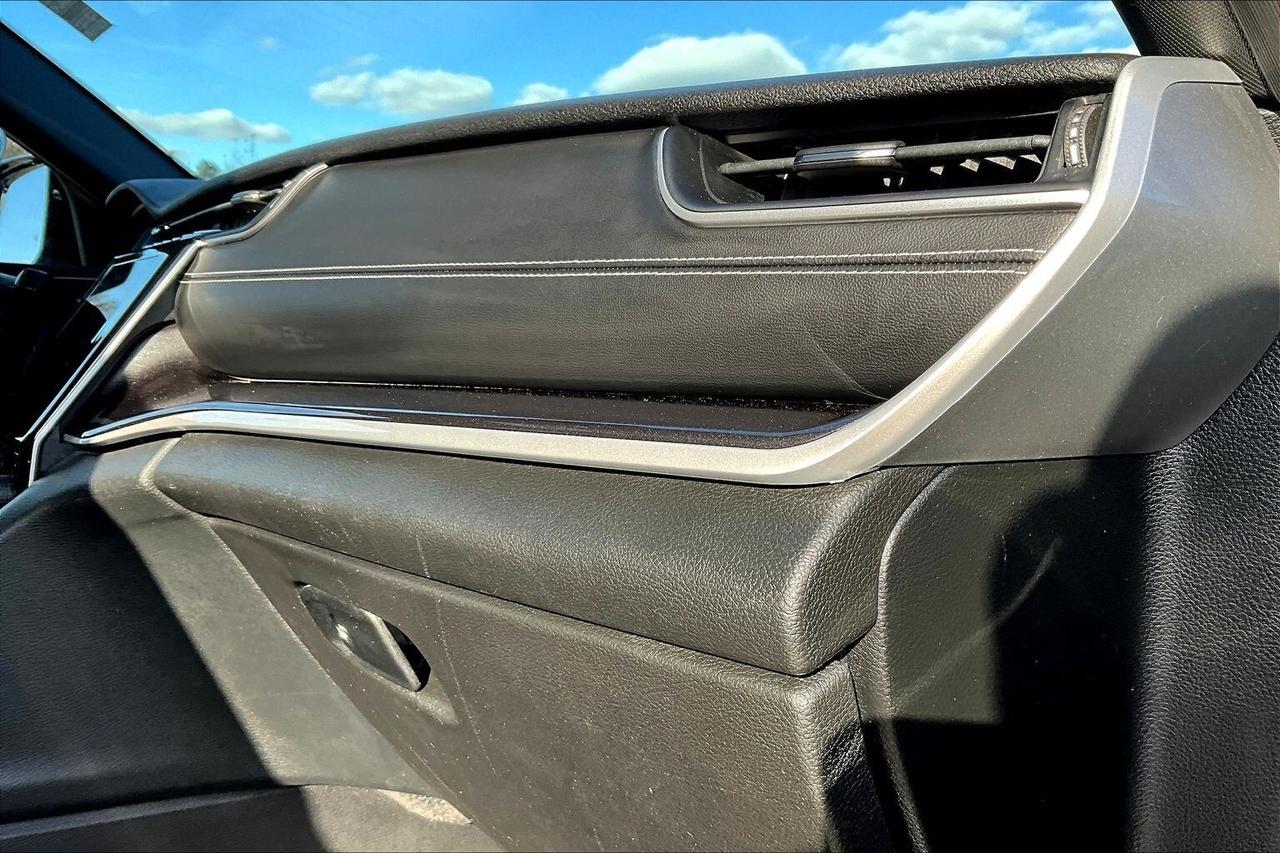 2022 Jeep Grand Cherokee L Altitude | 6Seat | Sunroof | SafetyTech | NAV |4X4 Photo