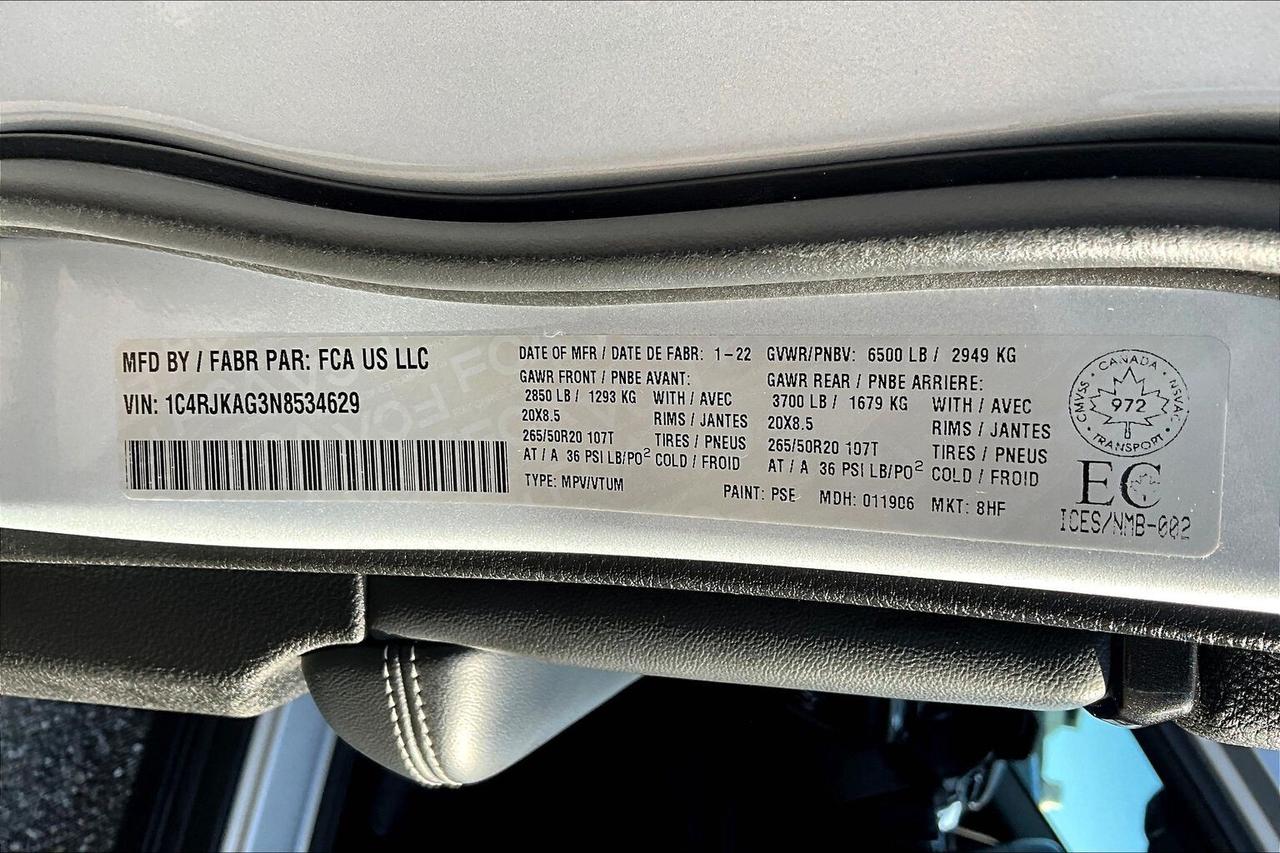 2022 Jeep Grand Cherokee L Altitude | 6Seat | Sunroof | SafetyTech | NAV |4X4 Photo