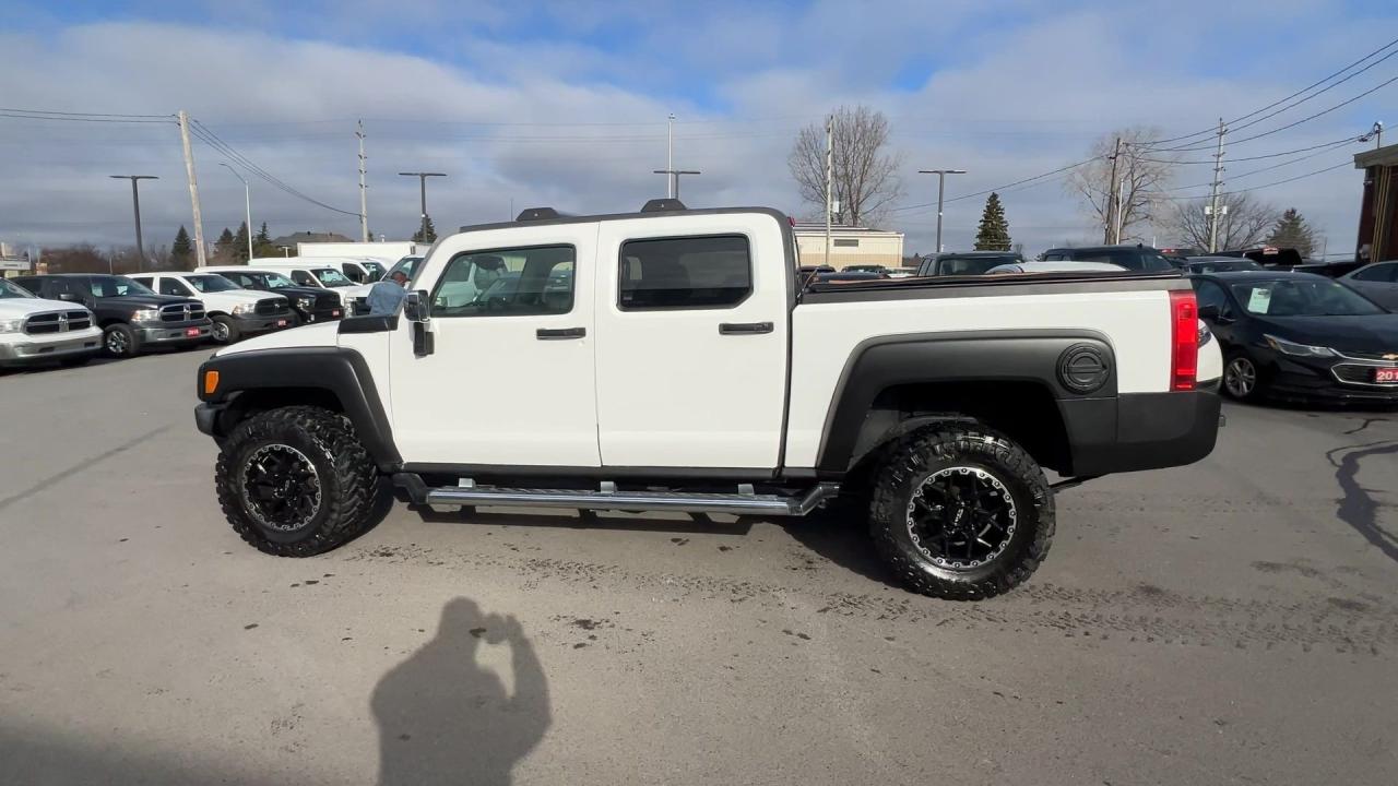 2009 Hummer H3T ALPHA 4x4 | 5.3L V8 | RARE | LEATHER | CERTIFIED! Photo4