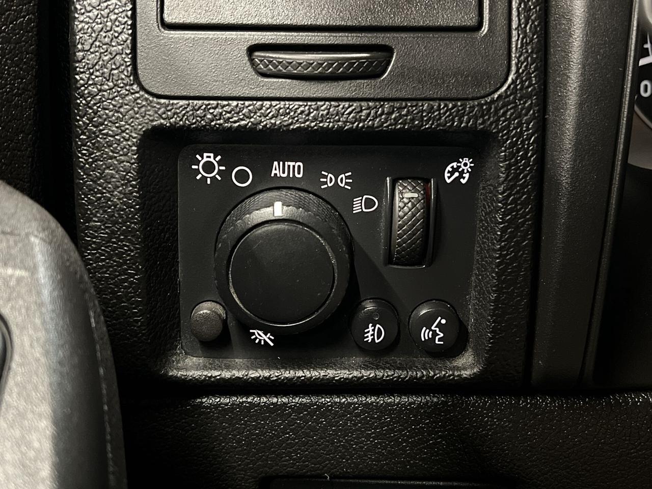 2009 Hummer H3T ALPHA 4x4 | 5.3L V8 | RARE | LEATHER | CERTIFIED! Photo