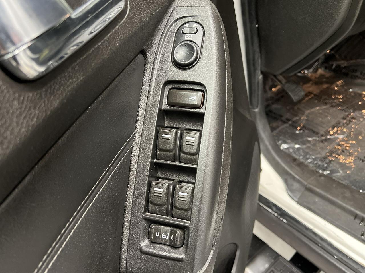 2009 Hummer H3T ALPHA 4x4 | 5.3L V8 | RARE | LEATHER | CERTIFIED! Photo