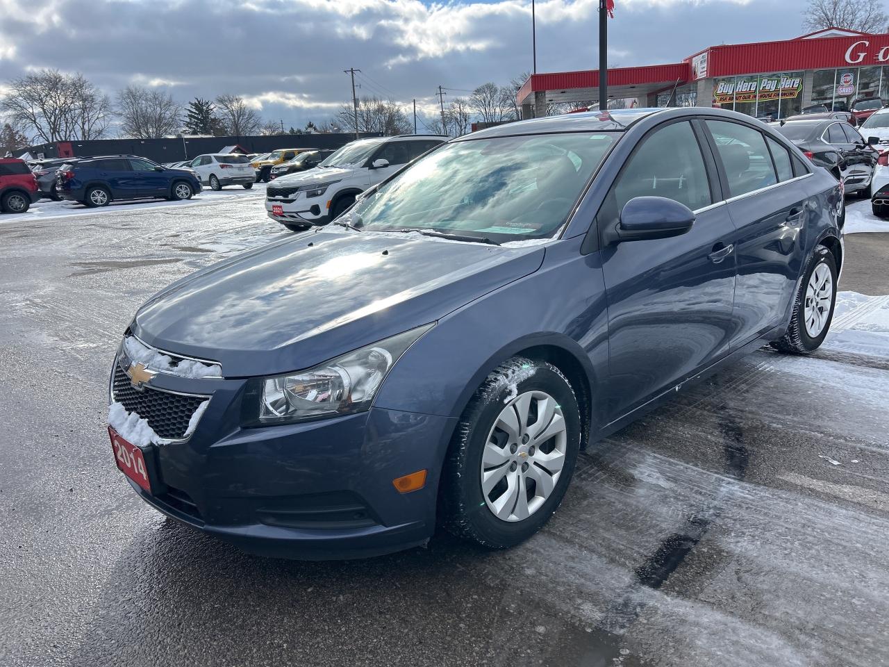 2014 Chevrolet Cruze LT, CLEAN CARFAX, REMOTE START, BACK UP CAMERA! - Photo #2