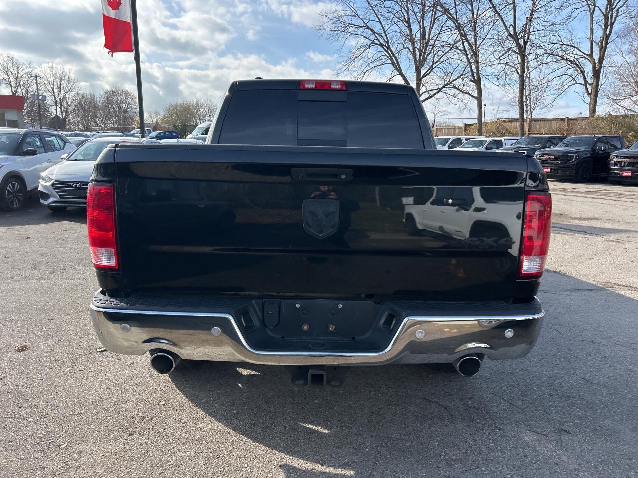 2017 RAM 1500 SLT CREW, 4X4, HEATED SEATS & STEERING WHEEL! - Photo #7