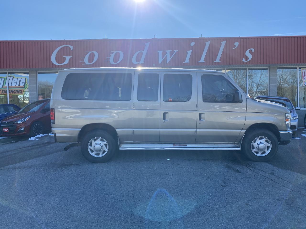 2009 Ford Econoline E-350, SOLD AS IS, NO SAFETY INSPECTION! - Photo #1