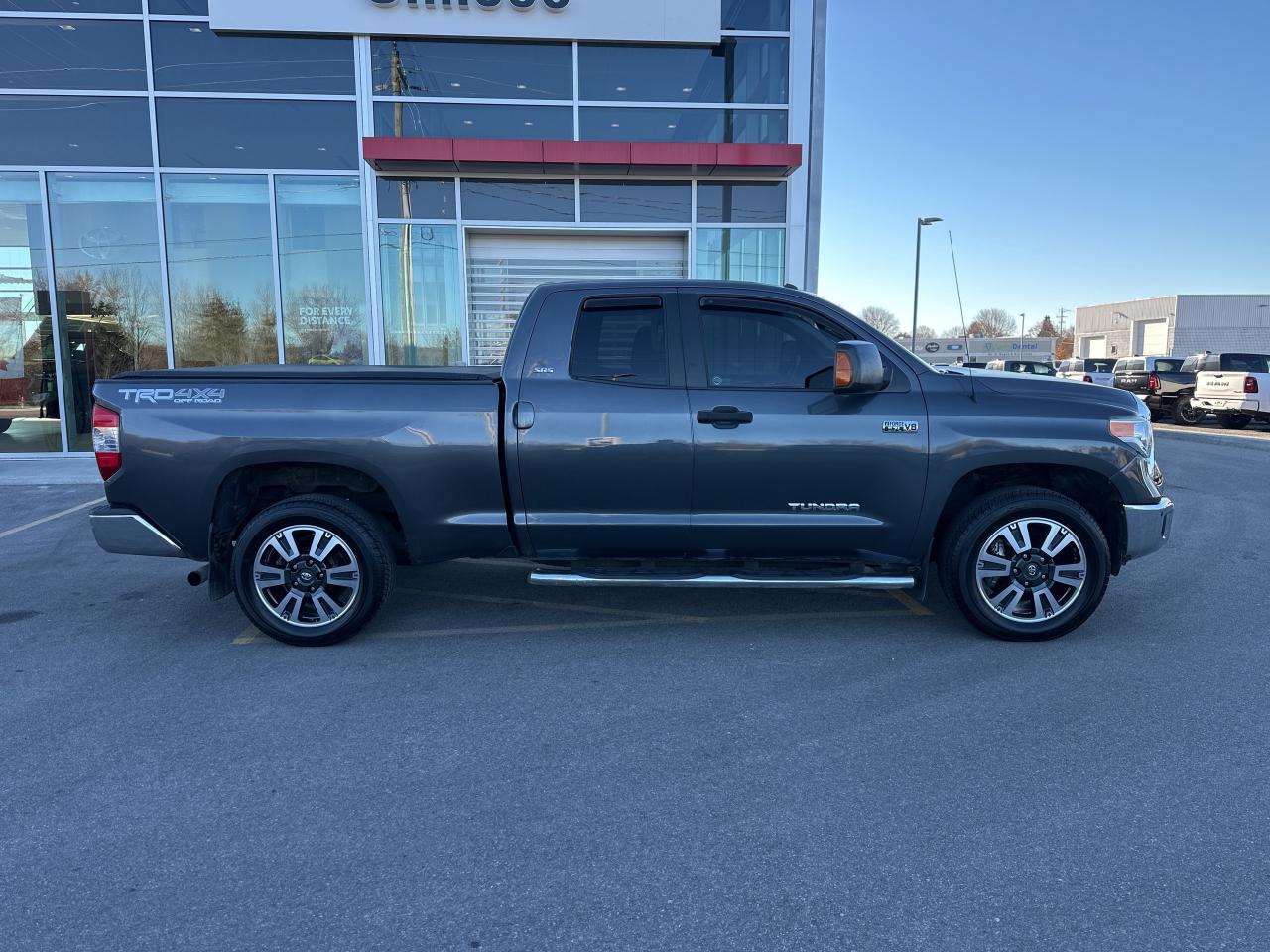 2015 Toyota Tundra TRD OFFROAD Photo3