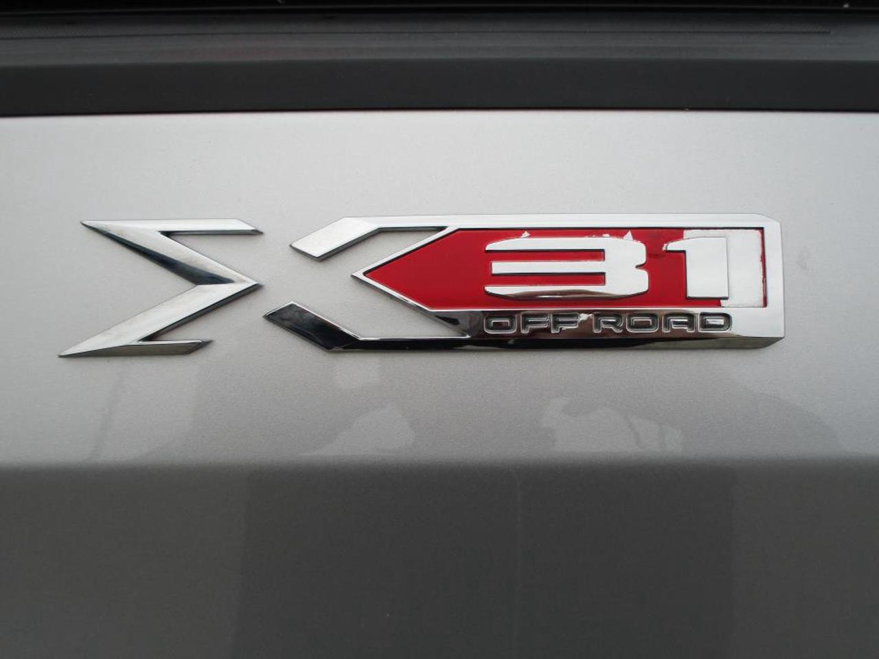 2020 GMC Sierra 1500 SLE CREW CAB 4X4 Photo