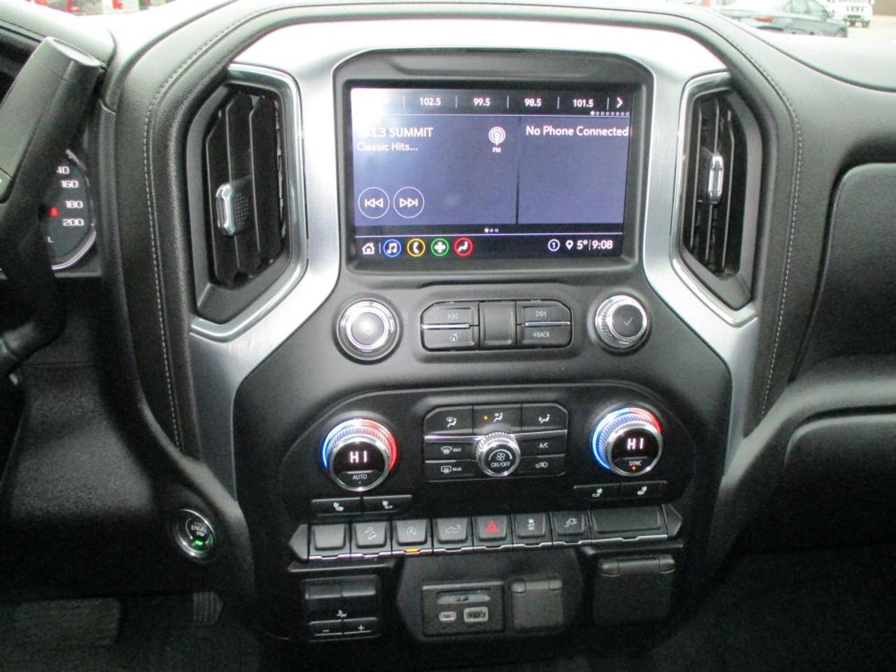 2020 GMC Sierra 1500 SLE CREW CAB 4X4 Photo