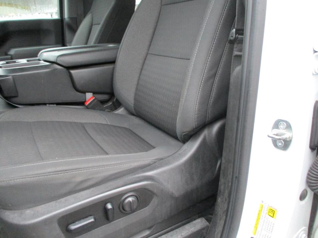 2021 Chevrolet Silverado 3500HD CREW CAB 4X4 Photo4