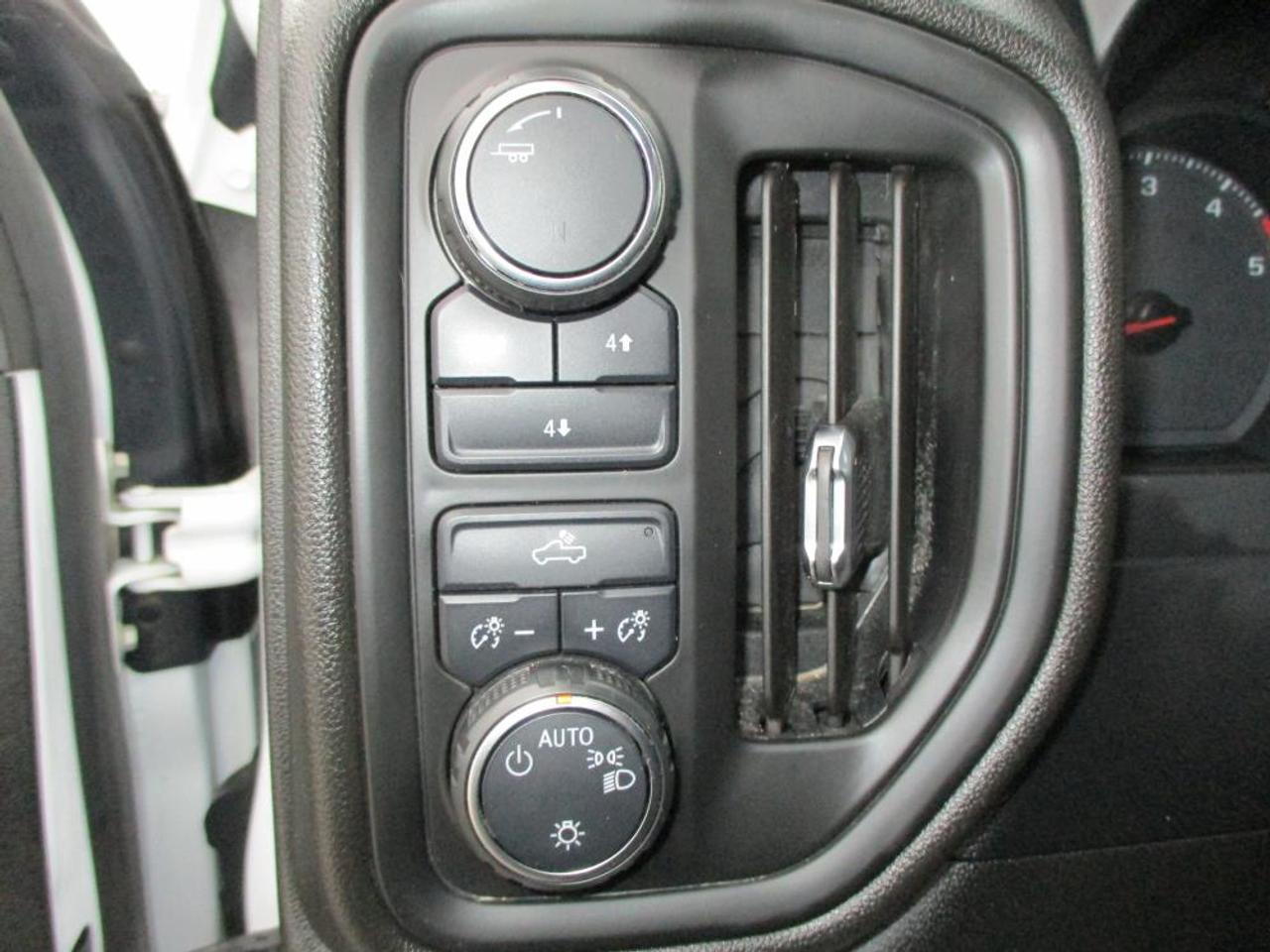 2021 Chevrolet Silverado 3500 Crew Cab 4x4 - Photo #12
