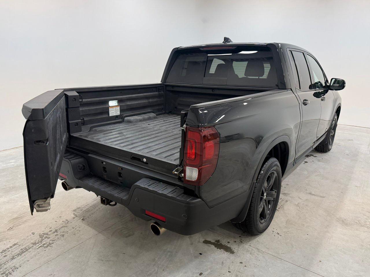 2022 Honda Ridgeline Black Edition Photo