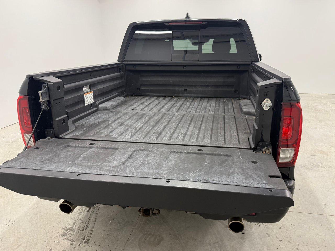 2022 Honda Ridgeline Black Edition Photo