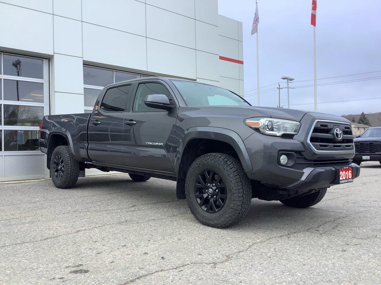 2016 Toyota Tacoma SR5 Photo