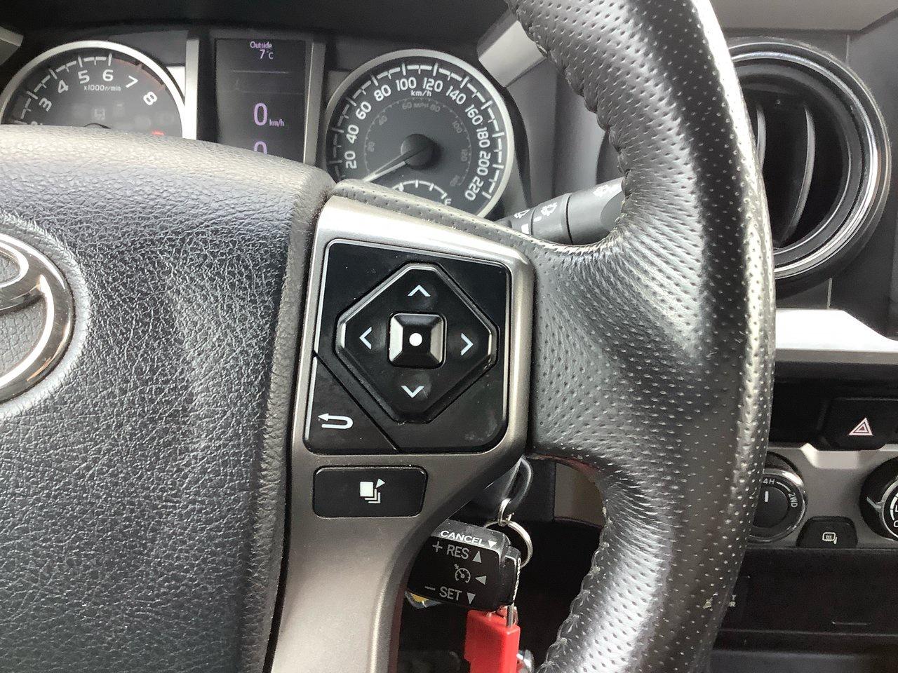 2016 Toyota Tacoma SR5 Photo