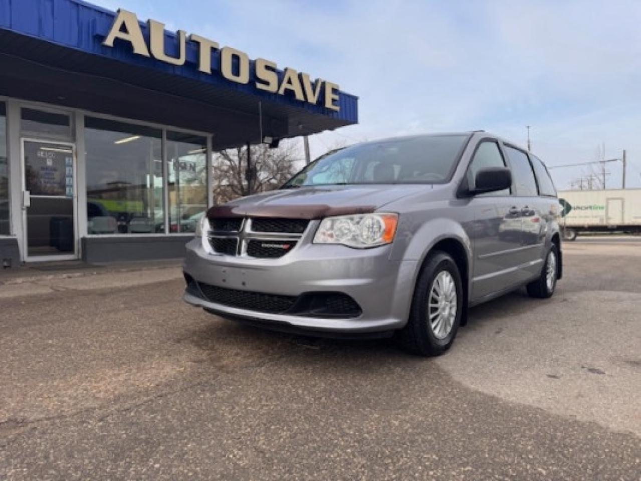 Used 2013 Dodge Grand Caravan SE Front-wheel Drive Passenger Van Automatic for sale in Winnipeg, MB