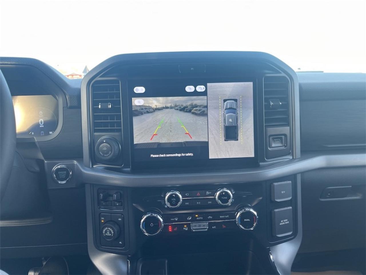 2025 Ford F-150 XLT  - 18" Wheels - Tow Package Photo5