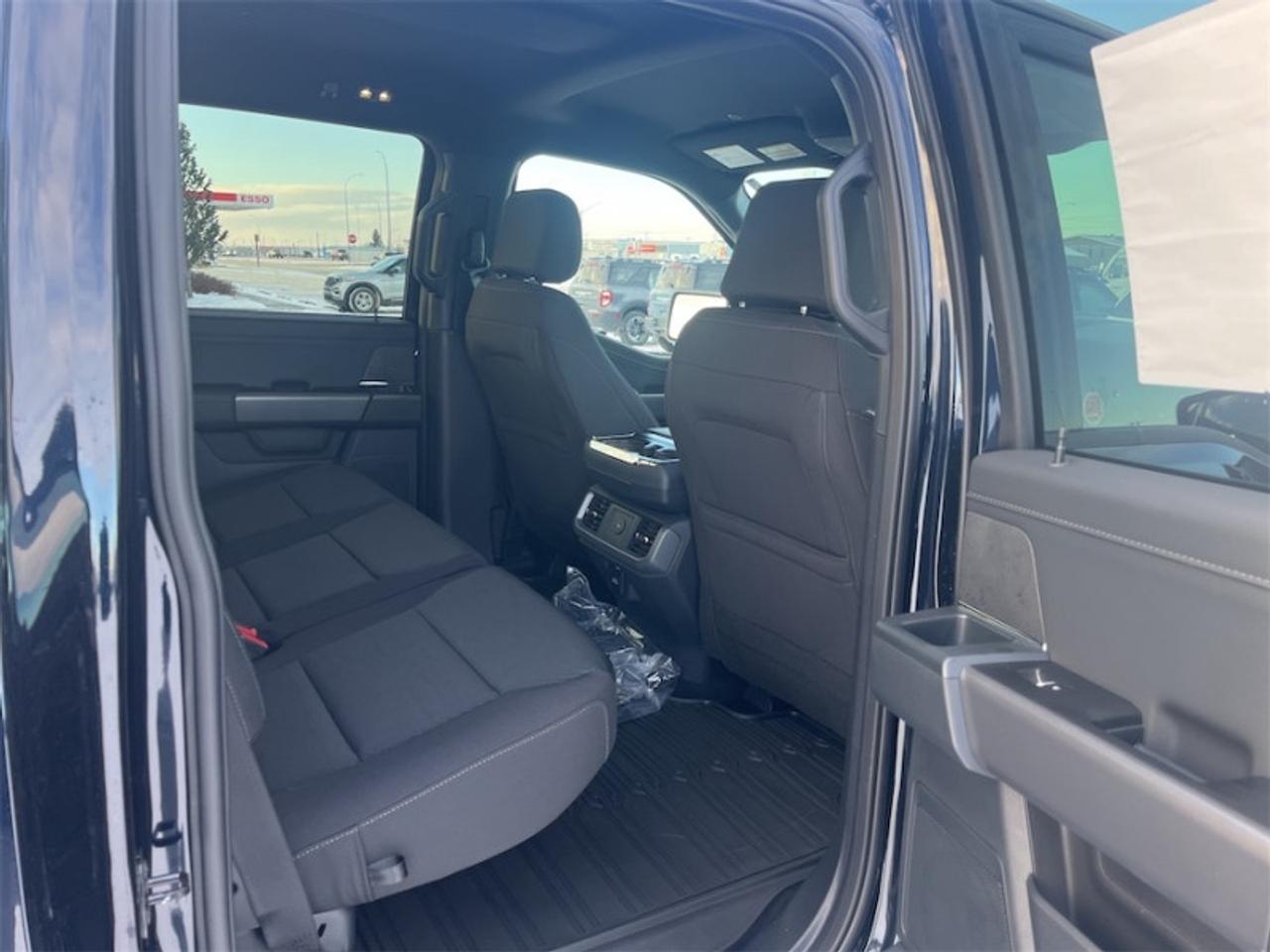 2025 Ford F-150 XLT  - 18" Wheels - Tow Package Photo5