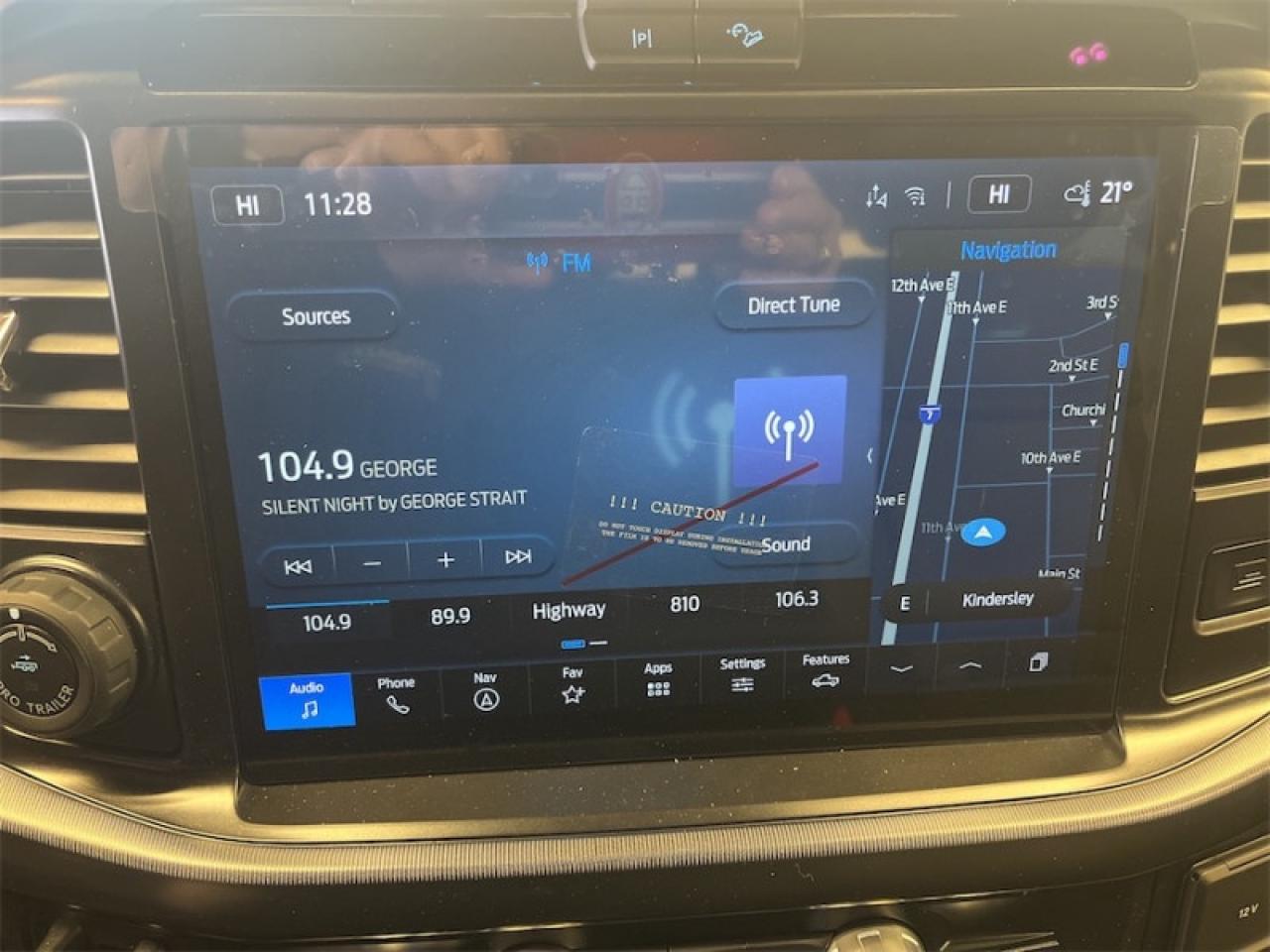 2025 Ford F-150 Platinum Photo5