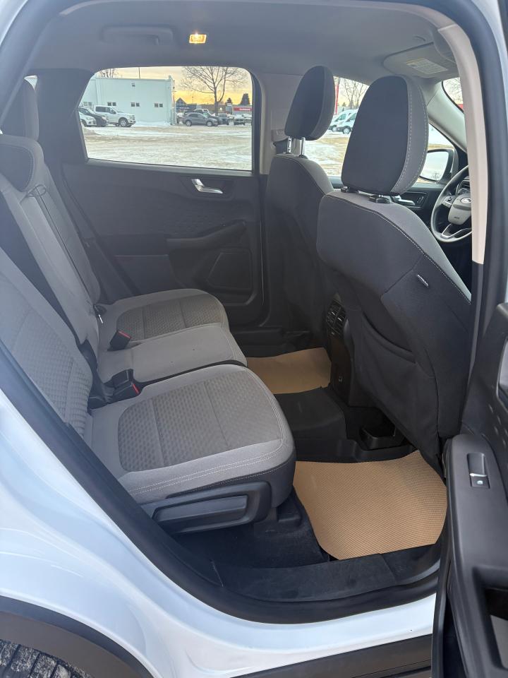 2020 Ford Escape SE Photo4