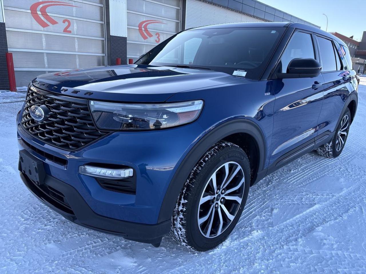 2022 Ford Explorer ST-Line Photo1