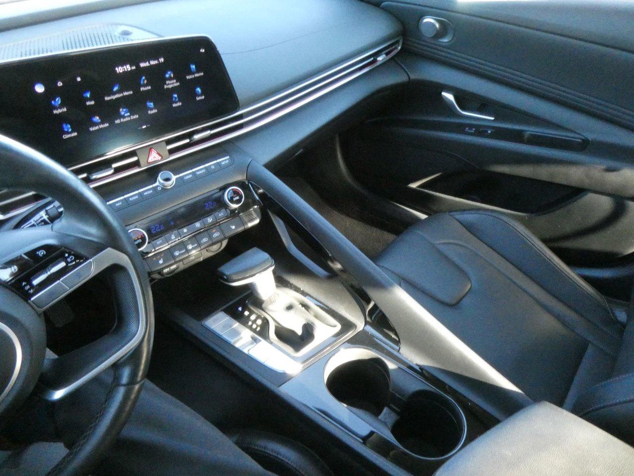 2023 Hyundai Elantra Limited Luxury Photo