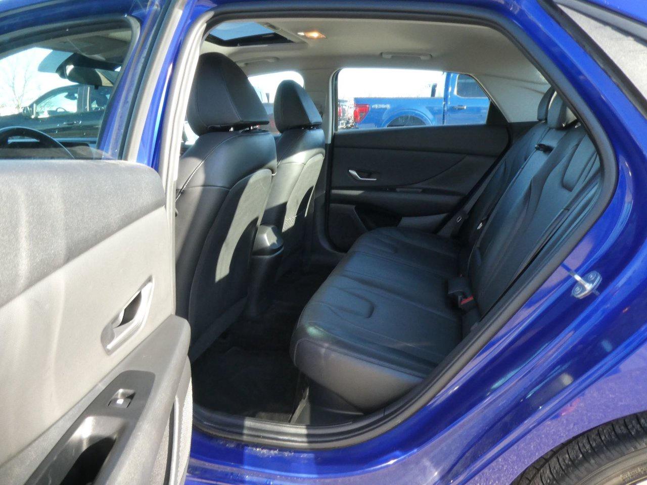 2023 Hyundai Elantra Limited Luxury Photo