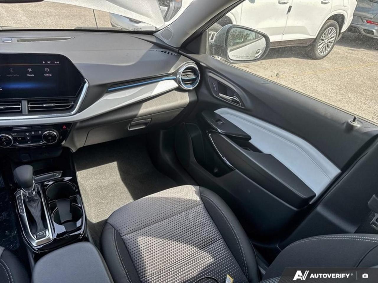2026 Chevrolet Trax LT  - Heated Seats -  Remote Start Photo