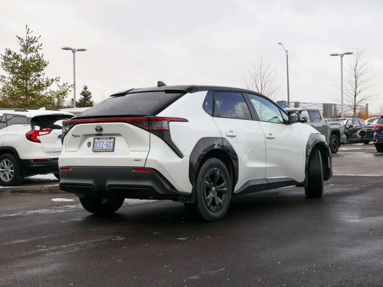 2023 Toyota bZ4X XLE  -  Sunroof - $222 B/W - Low Mileage Photo2