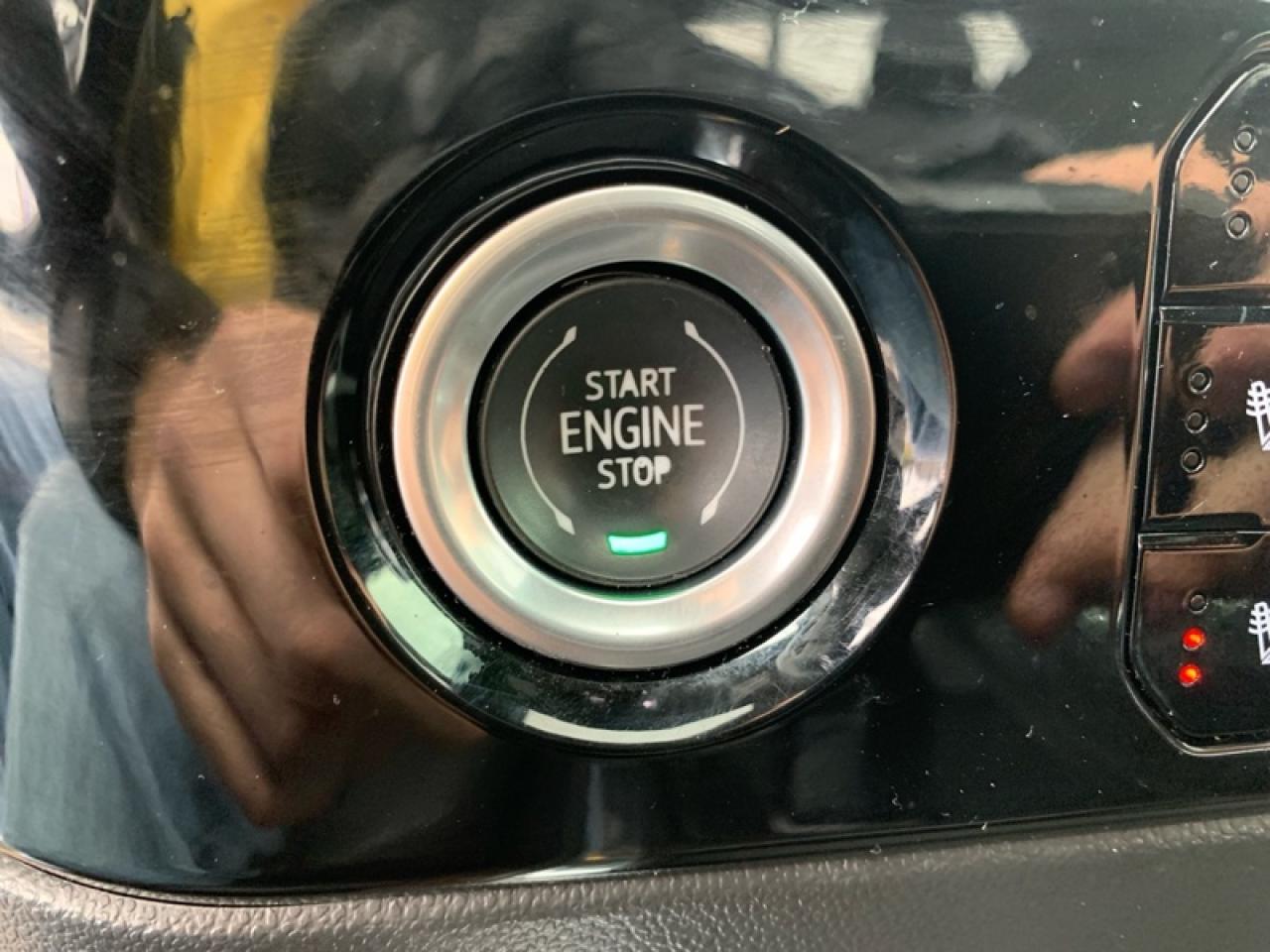 2022 GMC Sierra 1500 SLT  - Leather Seats -  Remote Start Photo