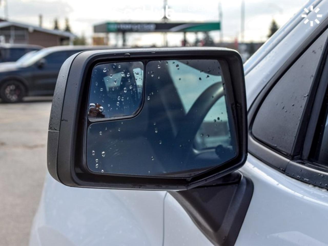 2024 Chevrolet Silverado 1500 Custom Trail Boss Z71 4WD Crew Cab 147" 6 Passenger Multifunction Tailgate Photo