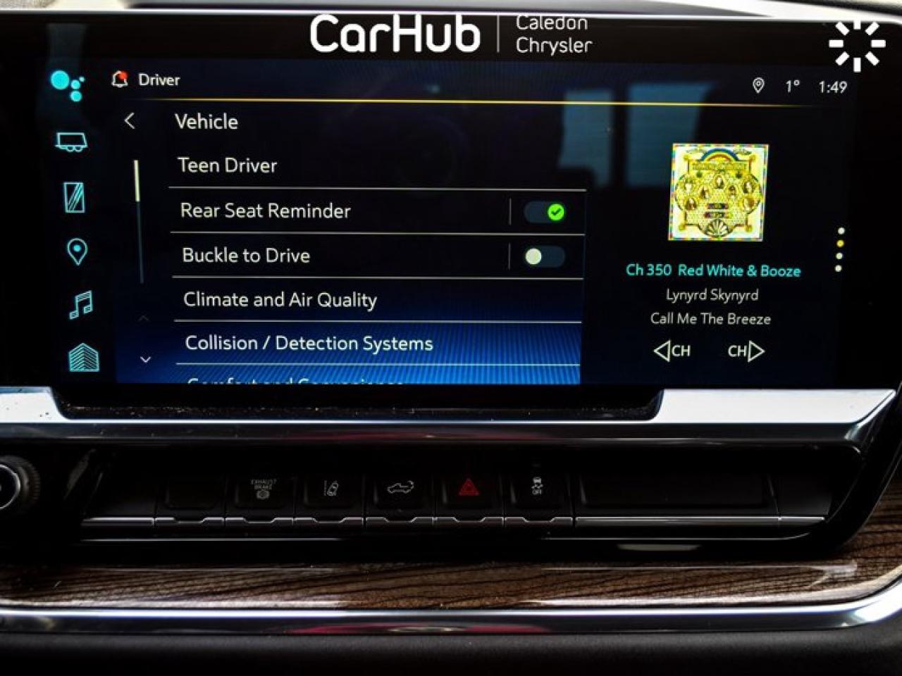 2024 Chevrolet Silverado 2500 HD LT 4WD Crew Cab 159" 6.6L Diesel Multi Pro Tailgate Photo