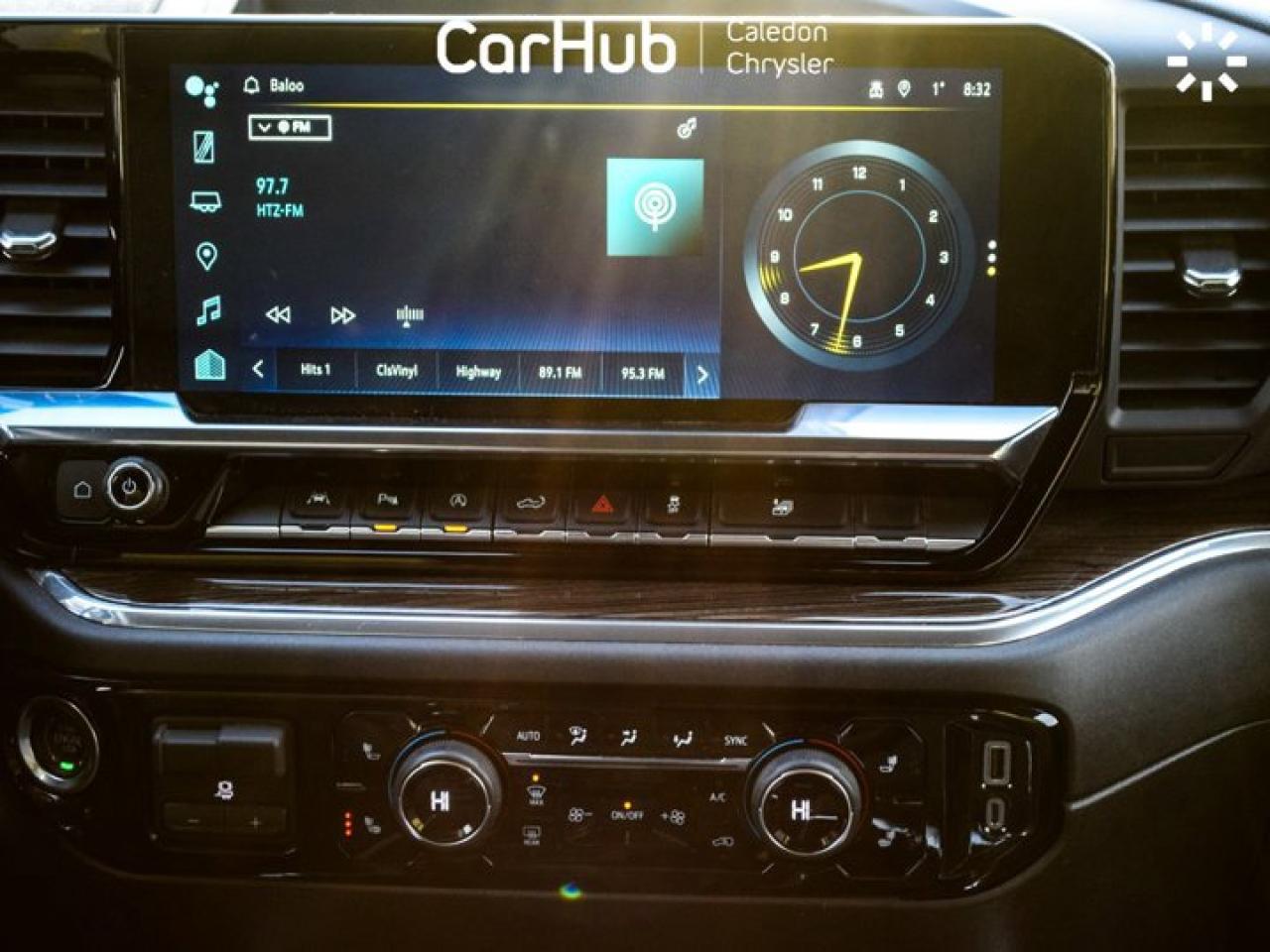 2023 Chevrolet Silverado 1500 RST 4WD Crew Cab 157" 6.2L Leather 13.4"Display Lane Assist Photo